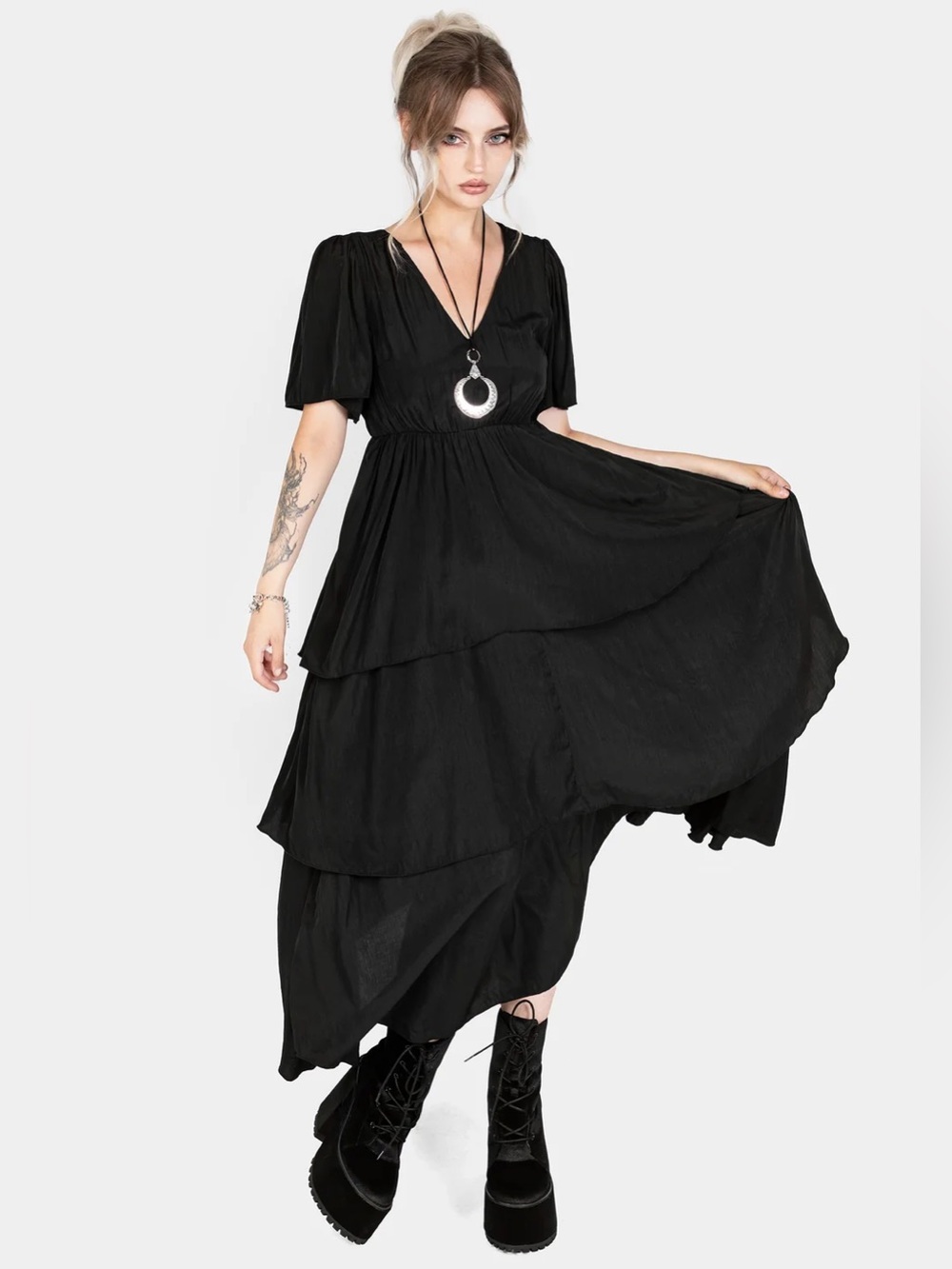 Disturbia Lumen Tiered Midaxi Dress Size 6 Black New with Tag